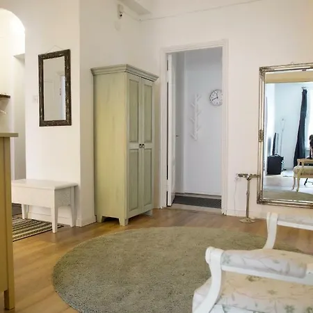 Spacious 100m2 City In Huoneisto Helsinki